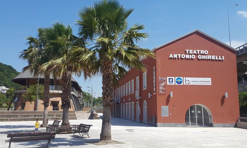 Salerno, porte chiuse da 7 mesi per il teatro Ghirelli: si attende nuova convenzione