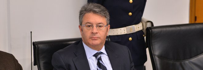 L’ex pm Roberto Penna resta ai domiciliari