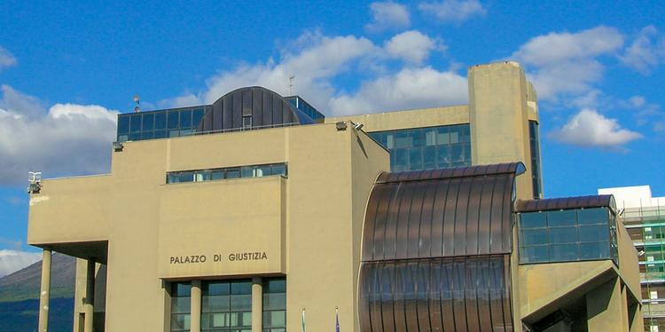 Truffe alle assicurazioni, finanziere cilentano assolto a Torre Annunziata