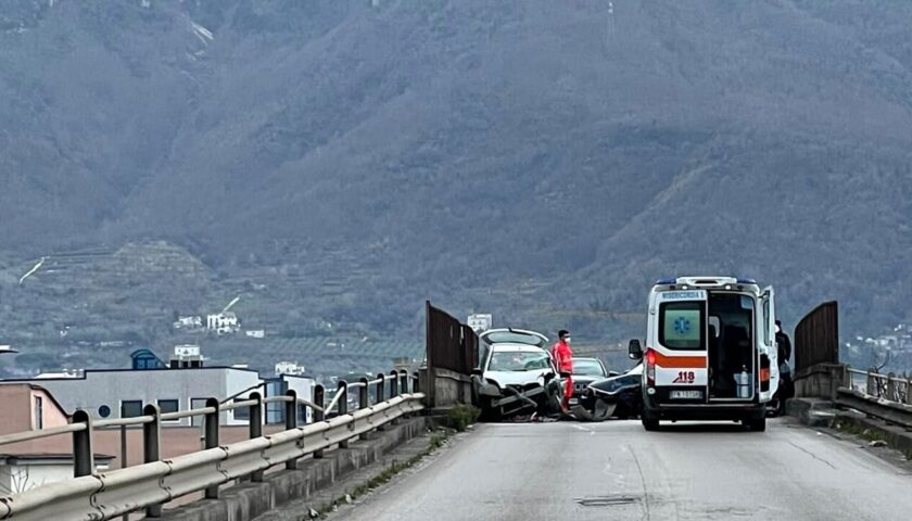 Violento incidente sul viadotto delle Fontane ad Angri