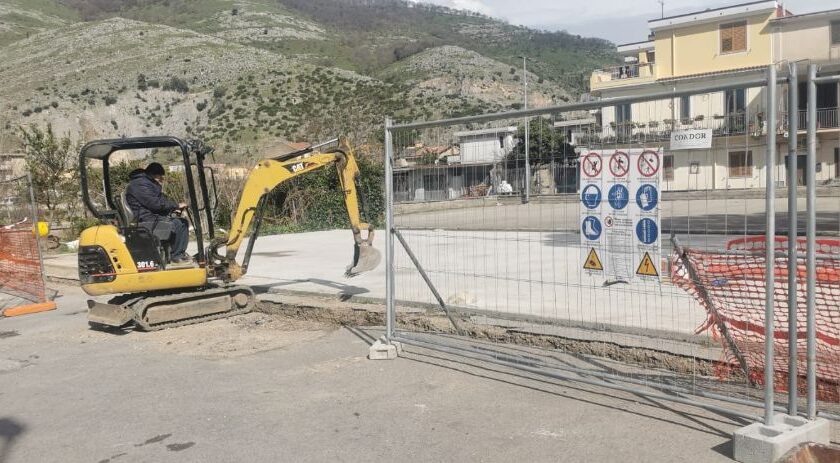 Un nuovo impianto sportivo a Castel San Giorgio: al via i lavori di realizzazione di un campo  polivalente per basket e pallavolo alla frazione Castelluccio. 