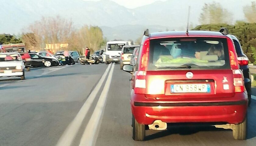 Statale 268 del Vesuvio in direzione Angri, incidente stradale con morto e feriti