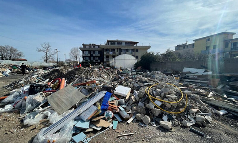 A Pontecagnano sequestrata area adibita a discarica