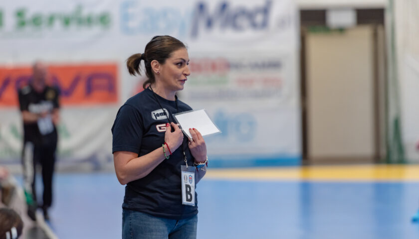 Riflettori puntati sulla palestra Caporale Palumbo, la Jomi affronta la capolista Brixen. Coach Laura Avram: “Servono anima e cuore per portare a casa la vittoria”