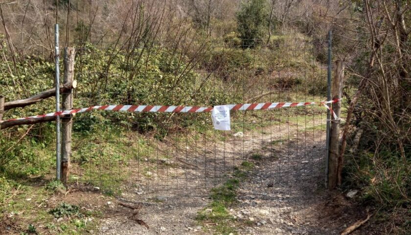 SALERNO, LA POLIZIA MUNICIPALE SEQUESTRA TRE AREE A CAPPELLE ADIBITE A DISCARICHE