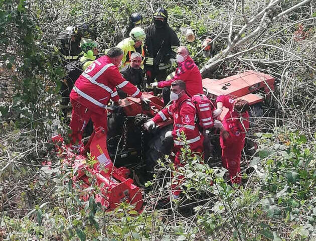 Incidente con il trattore a Serre, muore un 76enne