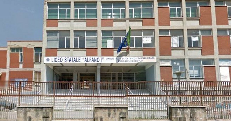 Salerno, iniziativa per la pace dell’orchestra etnopopolare del Liceo Alfano I