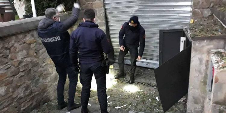 Guerra tra bande da Nocera Inferiore a  Firenze, sconto pena per Cuomo