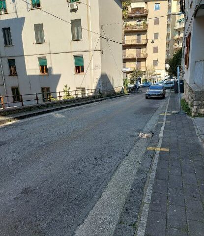 Salerno, pulita via De Angelis. Il Codacons; accolta la nostra segnalazione