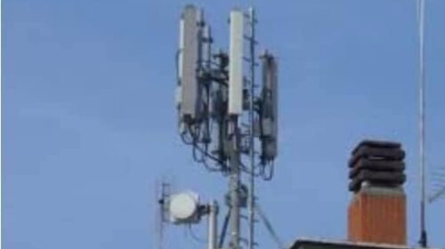 Antenna telefonica vicino le abitazioni, l’ira di Annarosa Sessa: «Il Comune di Pagani deve risposte alla città»