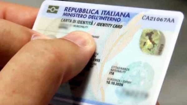 Salerno, denunciati disservizi all’ufficio anagrafe di Pastena