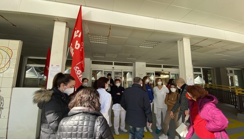 Sanità, mobilitazione della Cgil Fp Salerno per la scadenza di 400 contratti