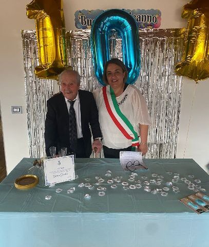 Padula in festa, Gaetano Giordano oggi compie 101 anni