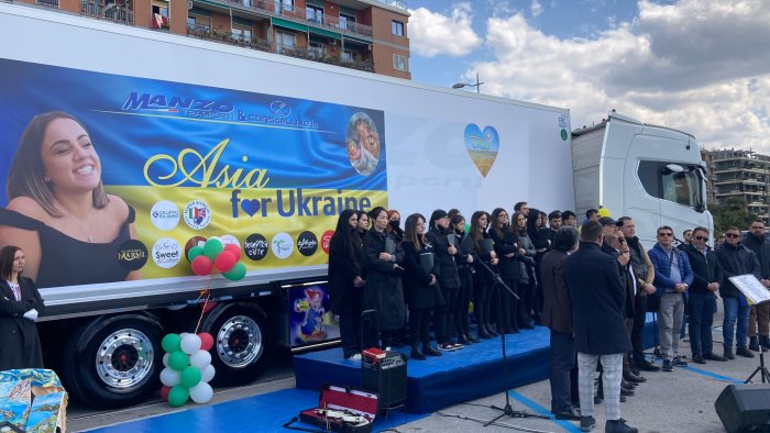 Da Salerno due tir di beni per l’Ucraina