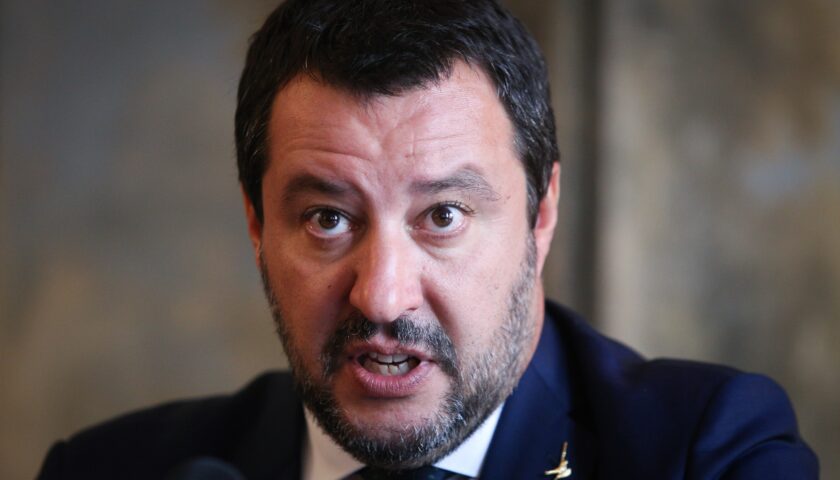 Salvini contestato in Polonia ai confini con l’Ucraina, il sindaco di Przemysl non lo riceve
