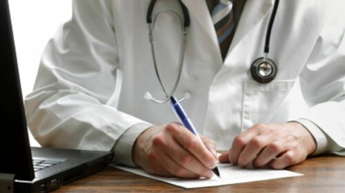 Eboli, medico non prescrive il farmaco: donna rischia di morire