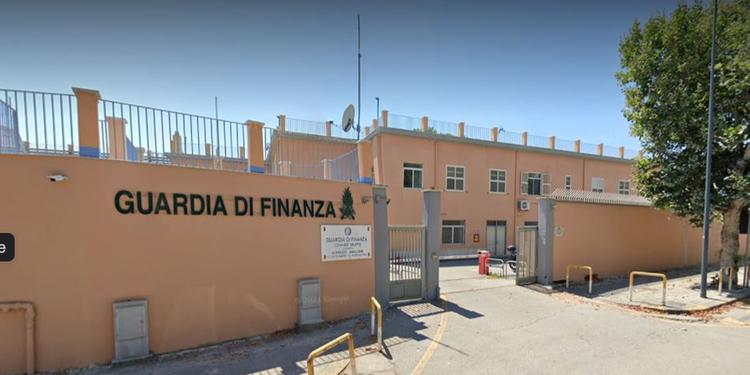 Salerno, la Guardia di Finanza cambia sede: si cerca una nuova caserma