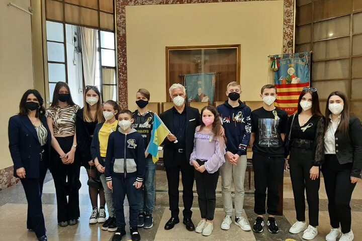 SALERNO, IL SINDACO NAPOLI INCONTRA STUDENTI UCRAINI RIFUGIATI