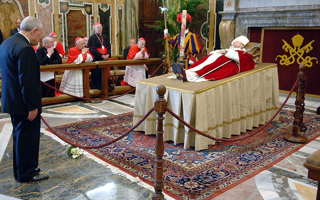 L'8 aprile di 18 anni fa l'estremo saluto a Papa Giovanni Paolo II il Giornale di Salerno .it L'8 aprile di 18 anni fa l'estremo saluto a Papa Giovanni Paolo II il Giornale di Salerno .it