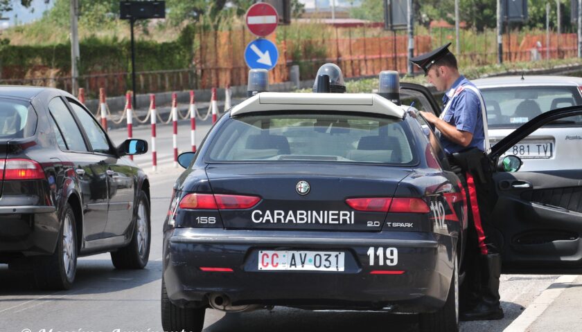 Salerno, tentano furto in un’azienda della zona industriale: arrestati due salernitani