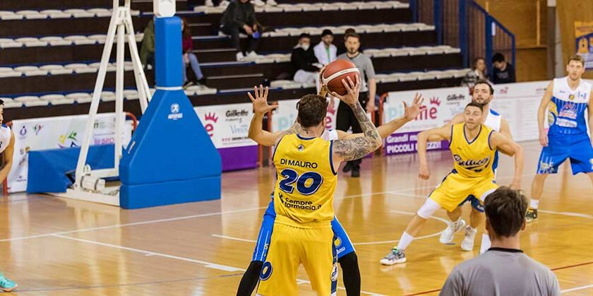 Derby amaro per il Basket Bellizzi: passa la Pallacanestro Salerno