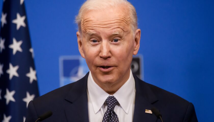 Ucraina, Biden annuncia altri 800 milioni di aiuti