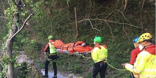 Maiori, giovane di Salerno nel dirupo salvato dal Soccorso Alpino