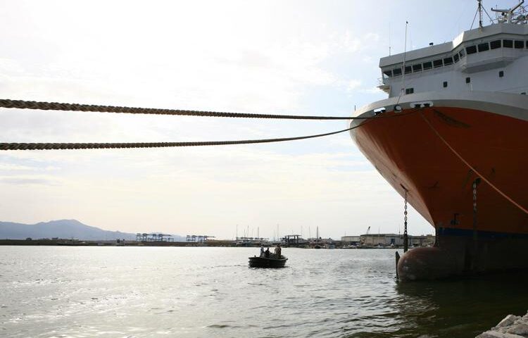 Guerra Ucraina, l’Italia chiude i porti alle navi russe