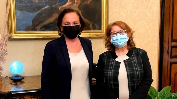 Bomba a Nocera Inferiore, la deputata Villani scrive al prefetto e presenta interrogazione