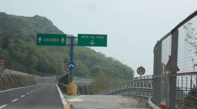 A3 NAPOLI-POMPEI-SALERNO: CHIUSURE NOTTURNE PER QUATTRO ORE DELLO SVINCOLO DI VIETRI SUL MARE