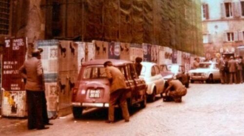 Il 9 maggio 1978 il cadavere di Aldo Moro trovato in una Renault 4