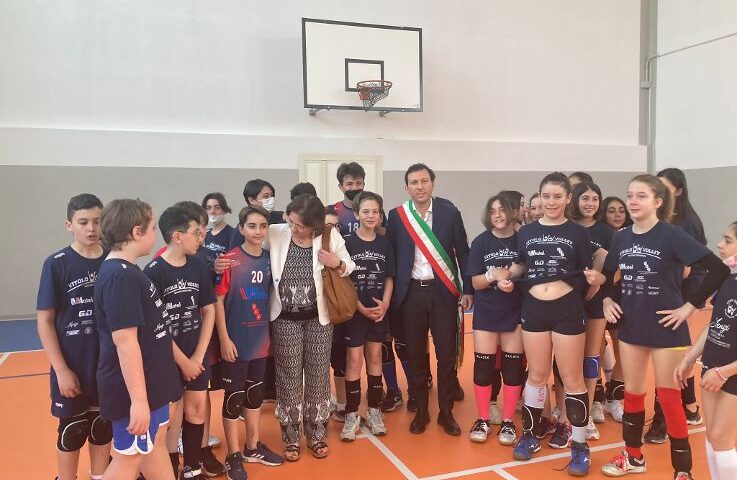 Nocera Superiore, il sindaco Cuofano consegna la nuova palestra: festa dello sport alla “Fresa Pascoli”