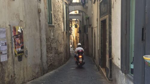 Salerno, choc in via Botteghelle: 50enne trovato morto in casa