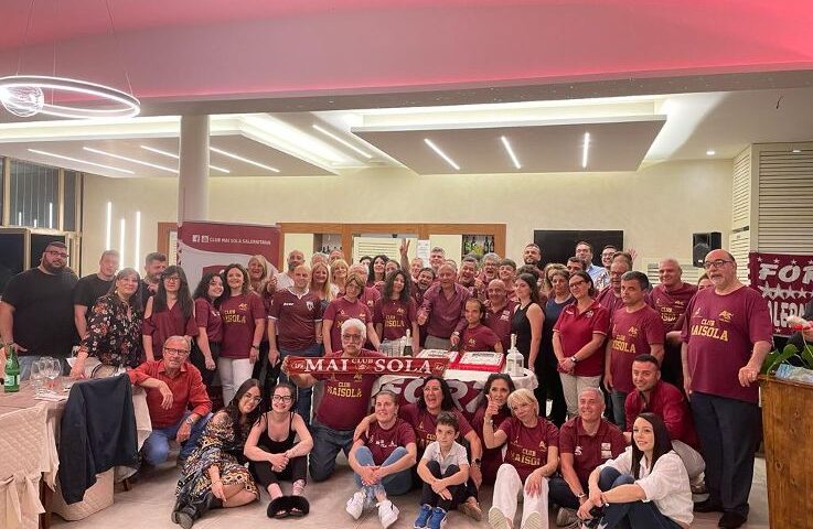 “Salernitana Club Mai Sola”, brindisi e cena con esponenti del club granata