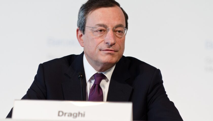 Draghi lascia gli Stati Uniti: “Per l’Ucraina ci vuole un piano Marshall”