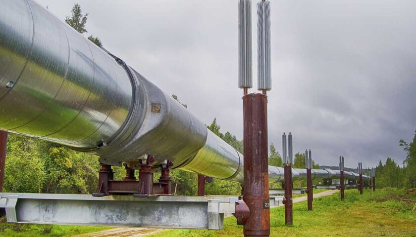 Premier: Giappone verso eliminazione graduale del petrolio russo