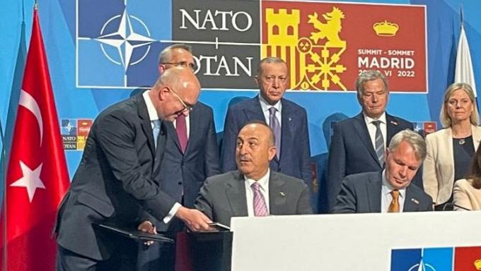 Nato, la Turchia ritira il veto per Svezia e Finlandia