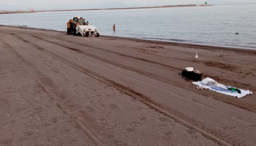 Dopo Santa Teresa, pulita anche la spiaggia vicino alla Baia