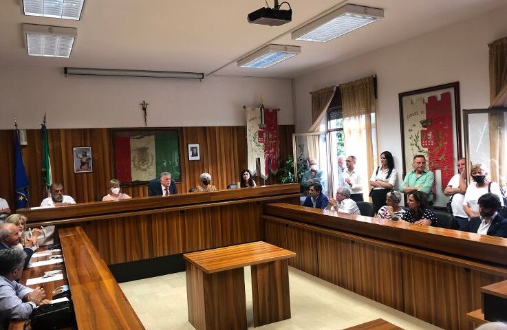 IL SINDACO DI BRACIGLIANO GIURA E NOMINA LA NUOVA GIUNTA NEL PRIMO CONSIGLIO COMUNALE