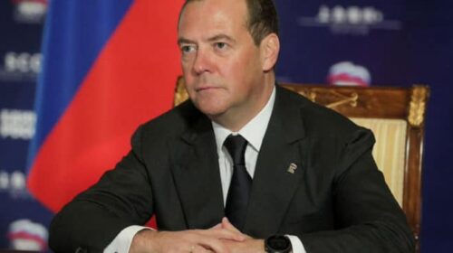 Medvedev: l’obiettivo è abbattere il regime di Kiev