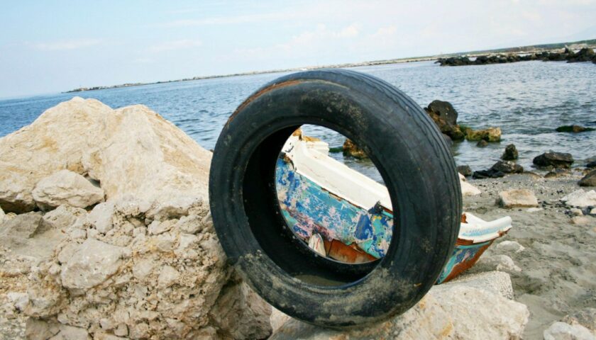 Mare, Legambiente: “Campania maglia nera per aggressioni all’ecosistema marino”