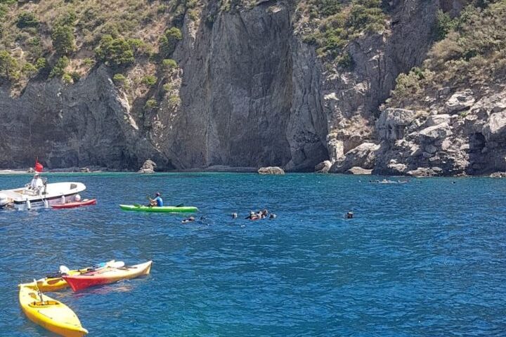 Giovani in esplorazione dell’Area Marina Protetta 