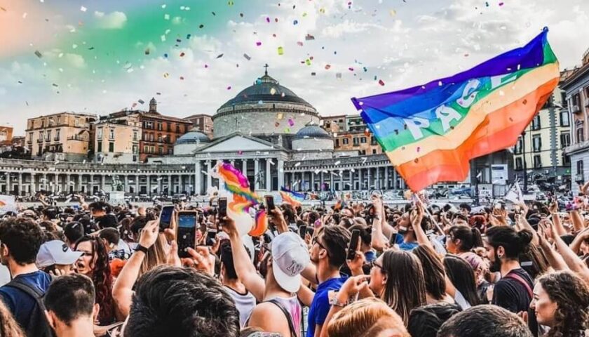Due giovani insultati e aggrediti dopo il Pride Napoli