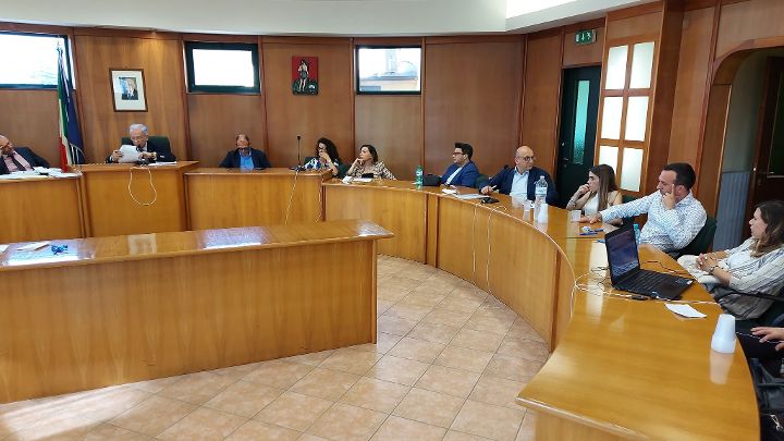 A Roccapiemonte primo consiglio comunale del Pagano bis, annunciata nuova Giunta