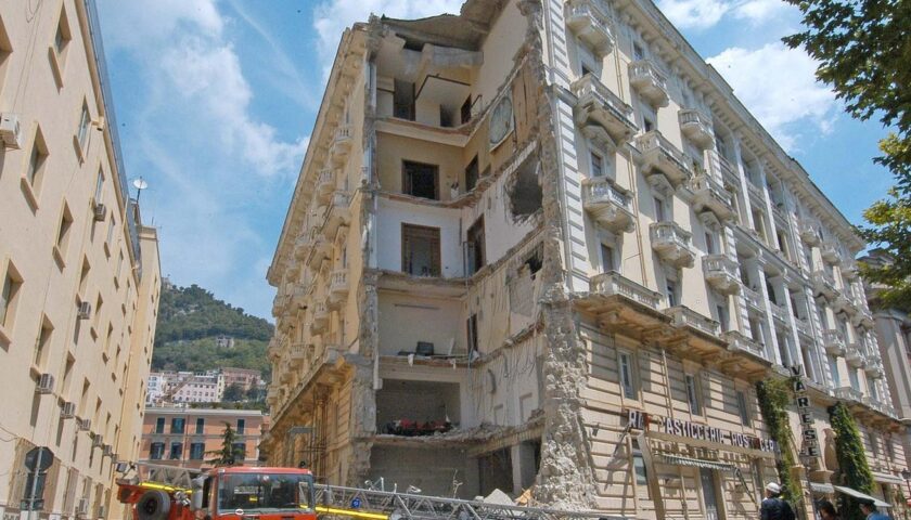 Salerno, crollo Palazzo Edilizia: nessuna condanna
