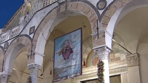Salerno, Alzata del Panno di San Matteo con Santa Messa e Corteo in Cattedrale
