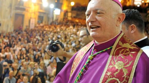 San Giuseppe, l’Arcivescovo di Salerno a pranzo con i senza fissa dimora