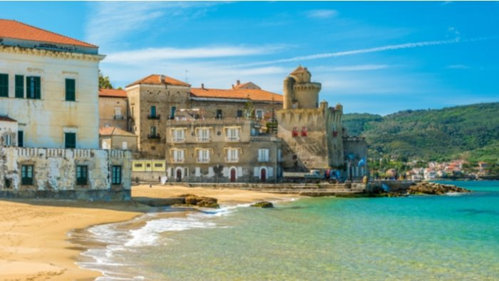 Il National Geographic: la spiaggia di Santa Maria di Castellabate è tra le 12 più belle d’Italia