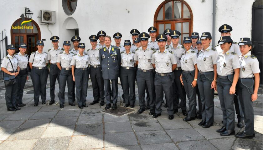 GUARDIA DI FINANZA: 25 GIOVANI ALLIEVI MARESCIALLI AFFIANCANO LE FIAMME GIALLE DI SALERNO E PROVINCIA NELL’AMBITO DEI SERVIZI DI VIGILANZA ESTIVA 2022