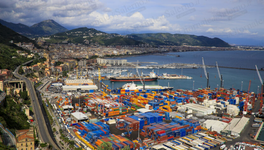 Napoli e Salerno, record di passeggeri e turisti nei due porti
